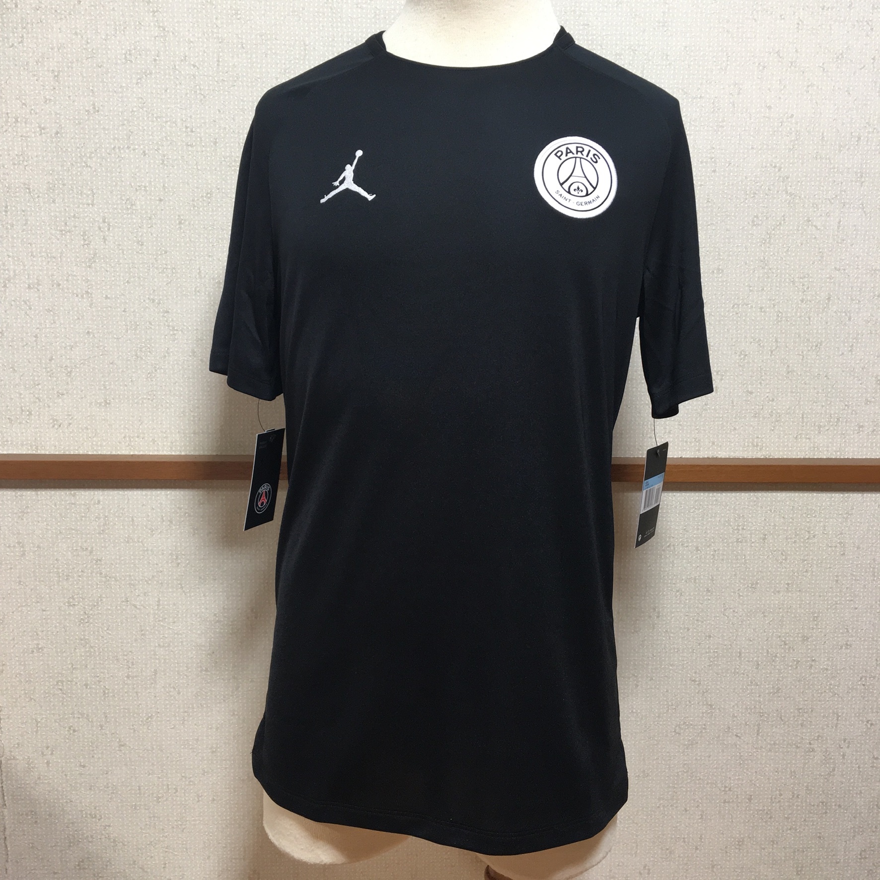 パリ サンジェルマン Psg ジョーダン Jordan プレマッチ トレーニングウェア 黒 ナイキ Nike 18 19 Freak スポーツウェア通販 海外ブランド 日本国内未入荷 海外直輸入 パリ サンジェルマン Psg ジョーダン Jordan プレマッチ トレーニングウェア 黒 ナイキ Nike 18 19 Freak スポーツウェア通販 海外ブランド 日本国内未入荷 海外直輸入