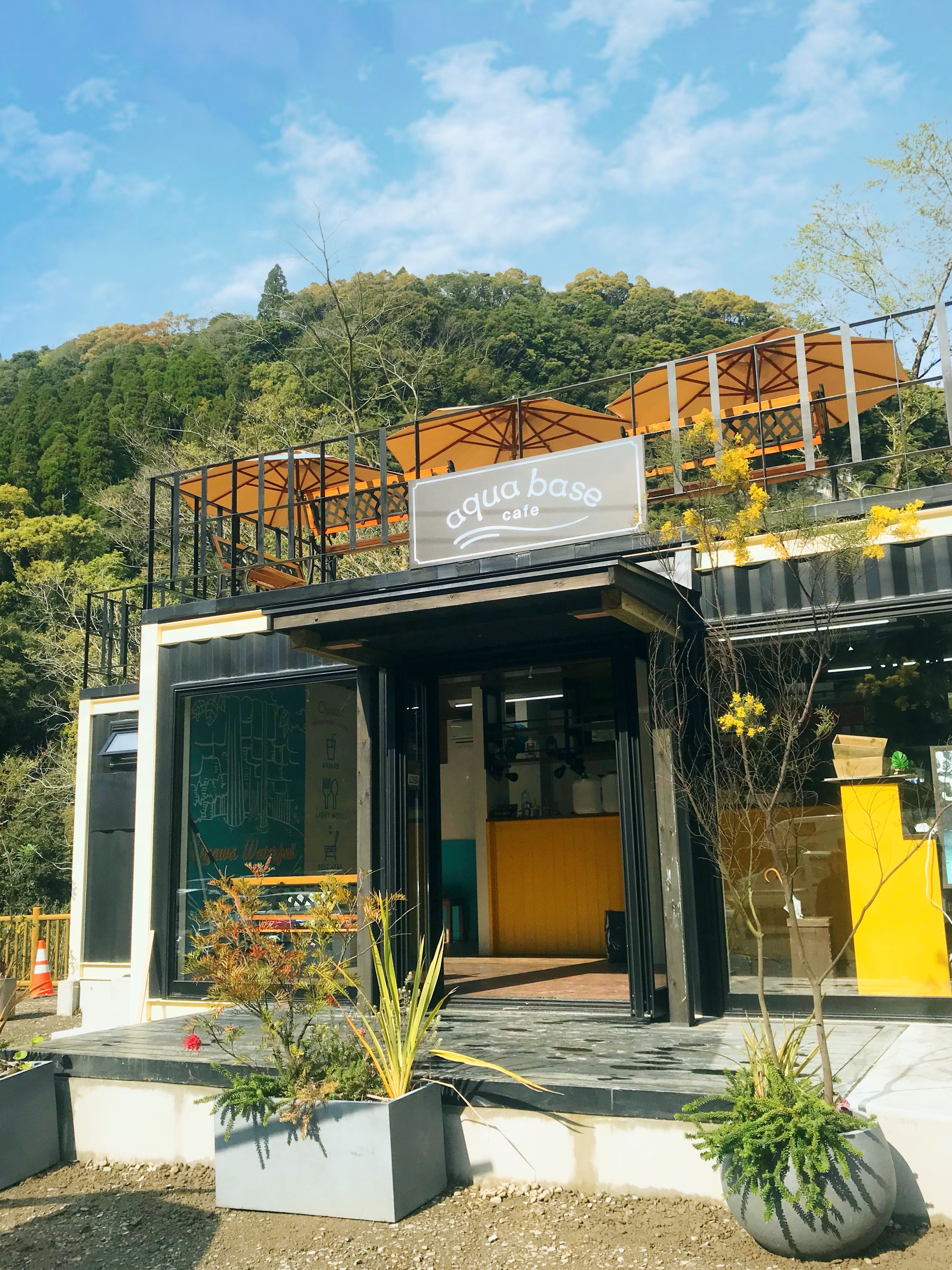直営カフェ　aqua base cafe