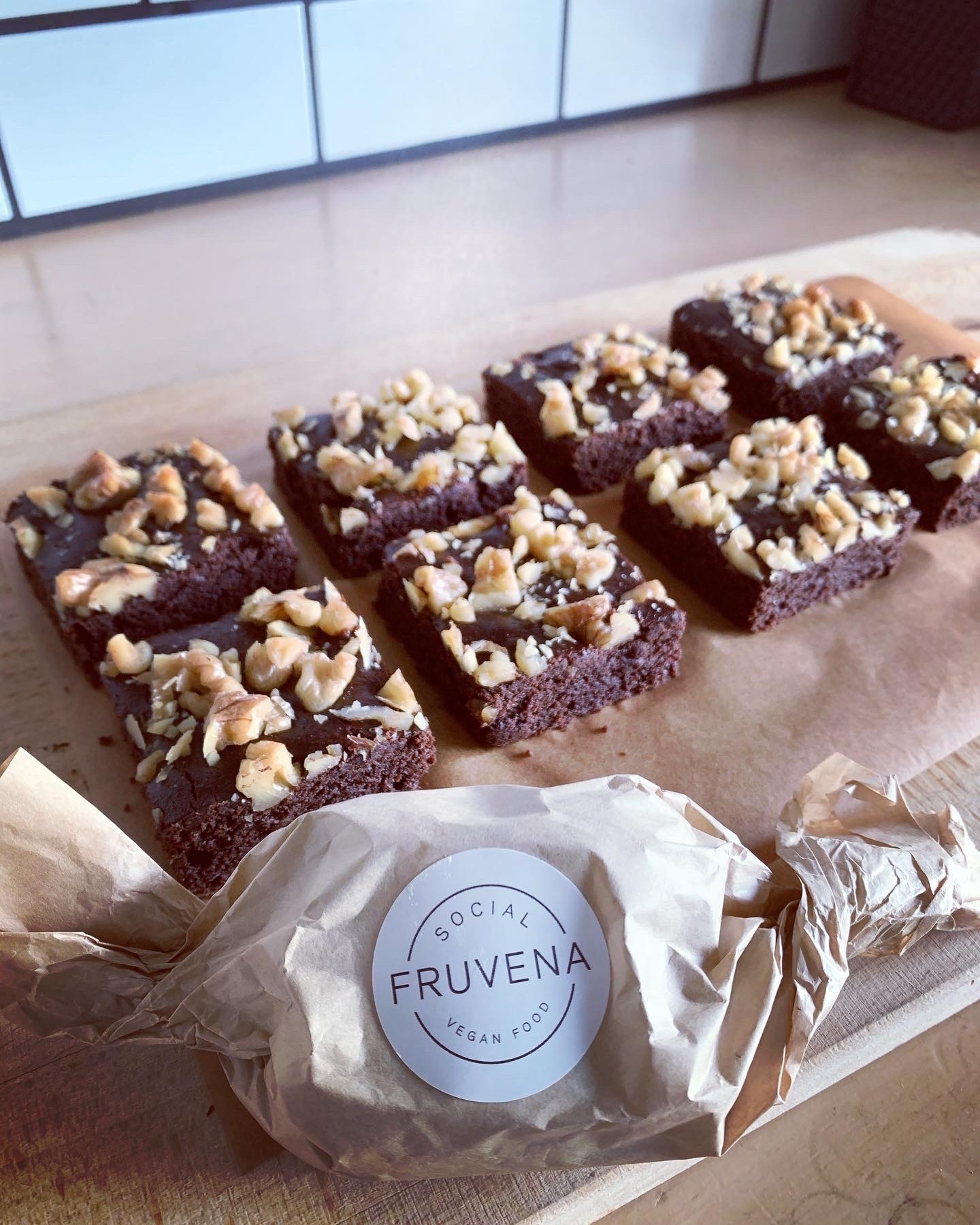 Gluten-Free Vegan Baked Goods<br>グルテンフリーヴィーガン焼き菓子