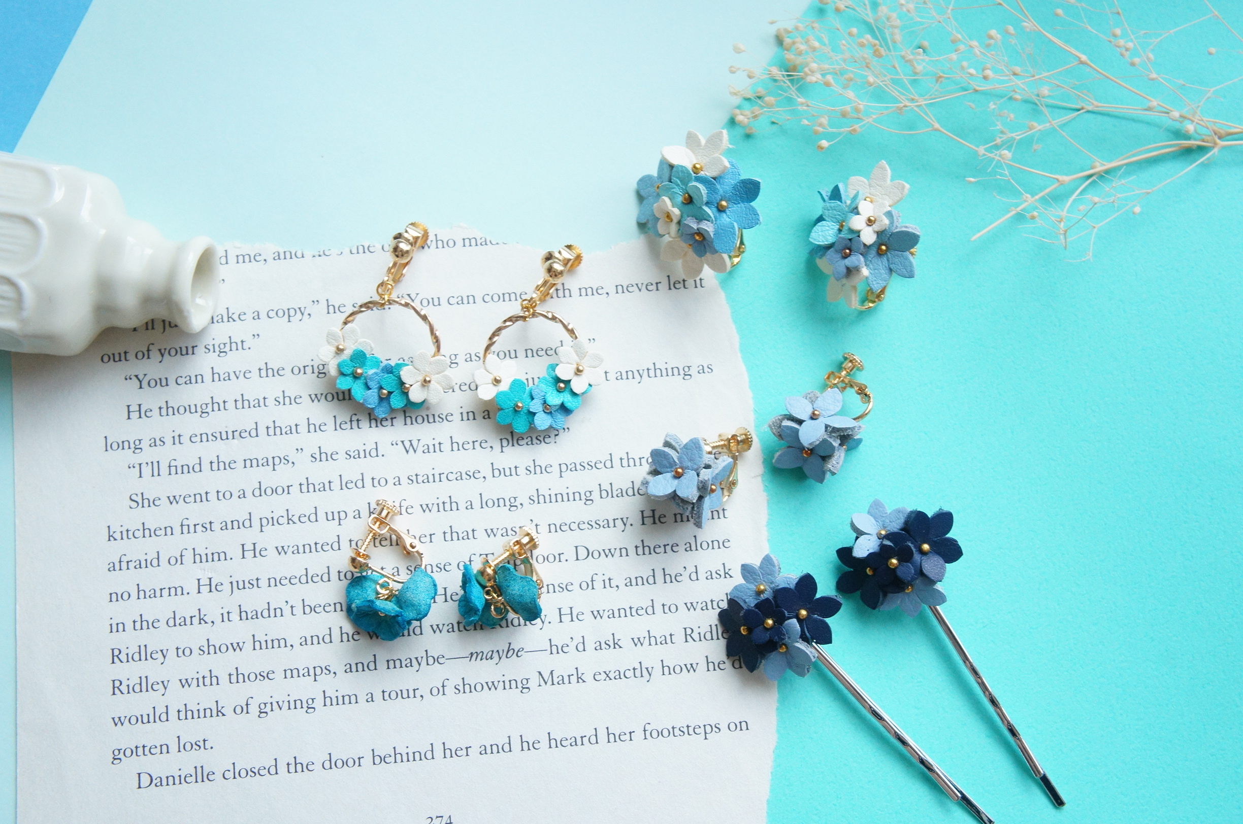 BLUE Motif 
