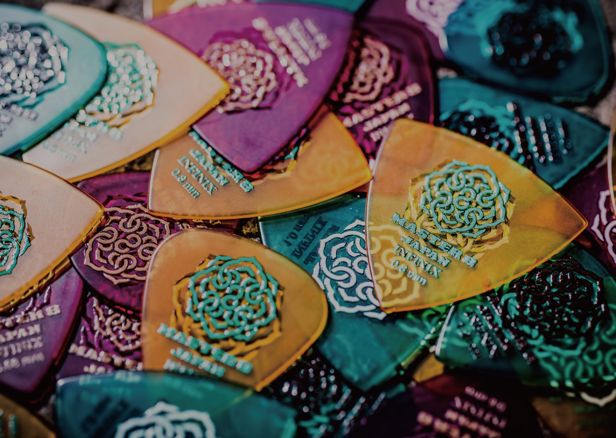 MASTER 8 JAPAN GUITAR PICKS