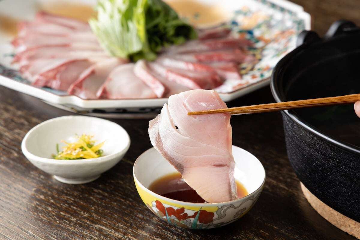 富山湾産ほたるいか 1パック(お刺身・しゃぶしゃぶ用)| 松本魚問屋 | 水と匠 公式通販サイト | 富山のお取り寄せセレクトショップ 富山湾産ほたるいか 1パック(お刺身・しゃぶしゃぶ用)| 松本魚問屋 | 水と匠 公式通販サイト | 富山のお取り寄せセレクトショップ