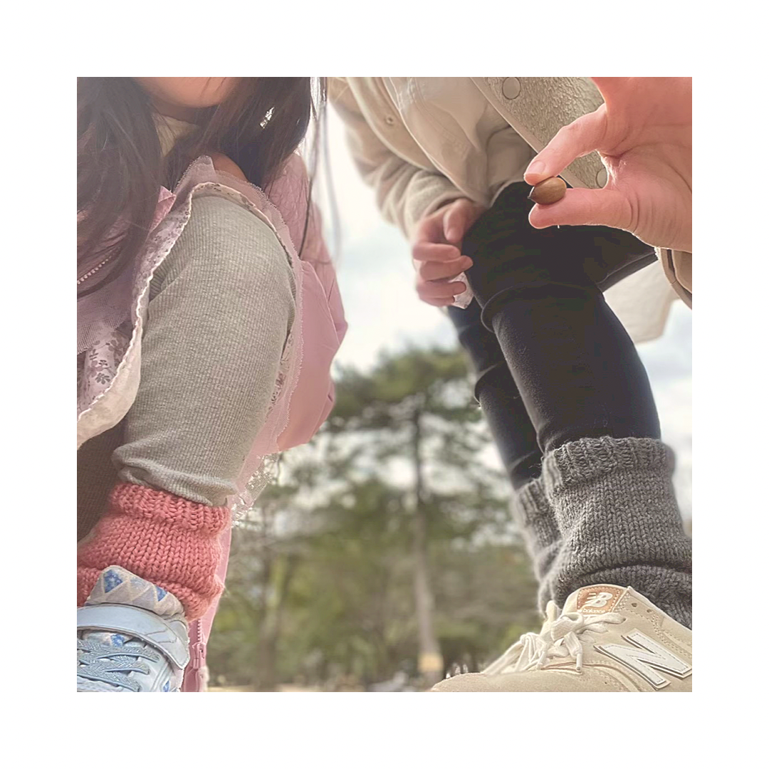 color:Coral Pink & Gray