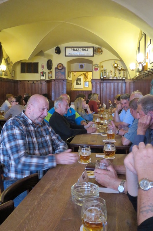 チェコビール文化 ~ポスポダ~