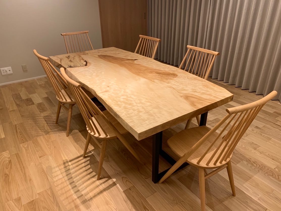 無垢一枚板テーブル専門店 千年家具