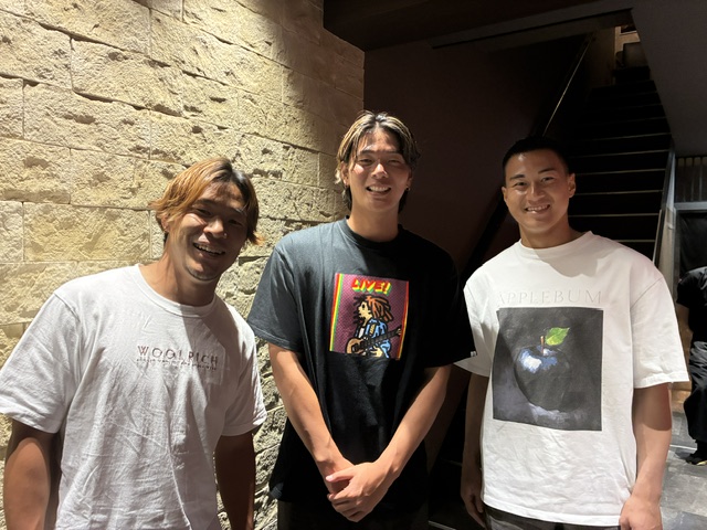 コンサドーレの選手がmare八饗に来店されました！