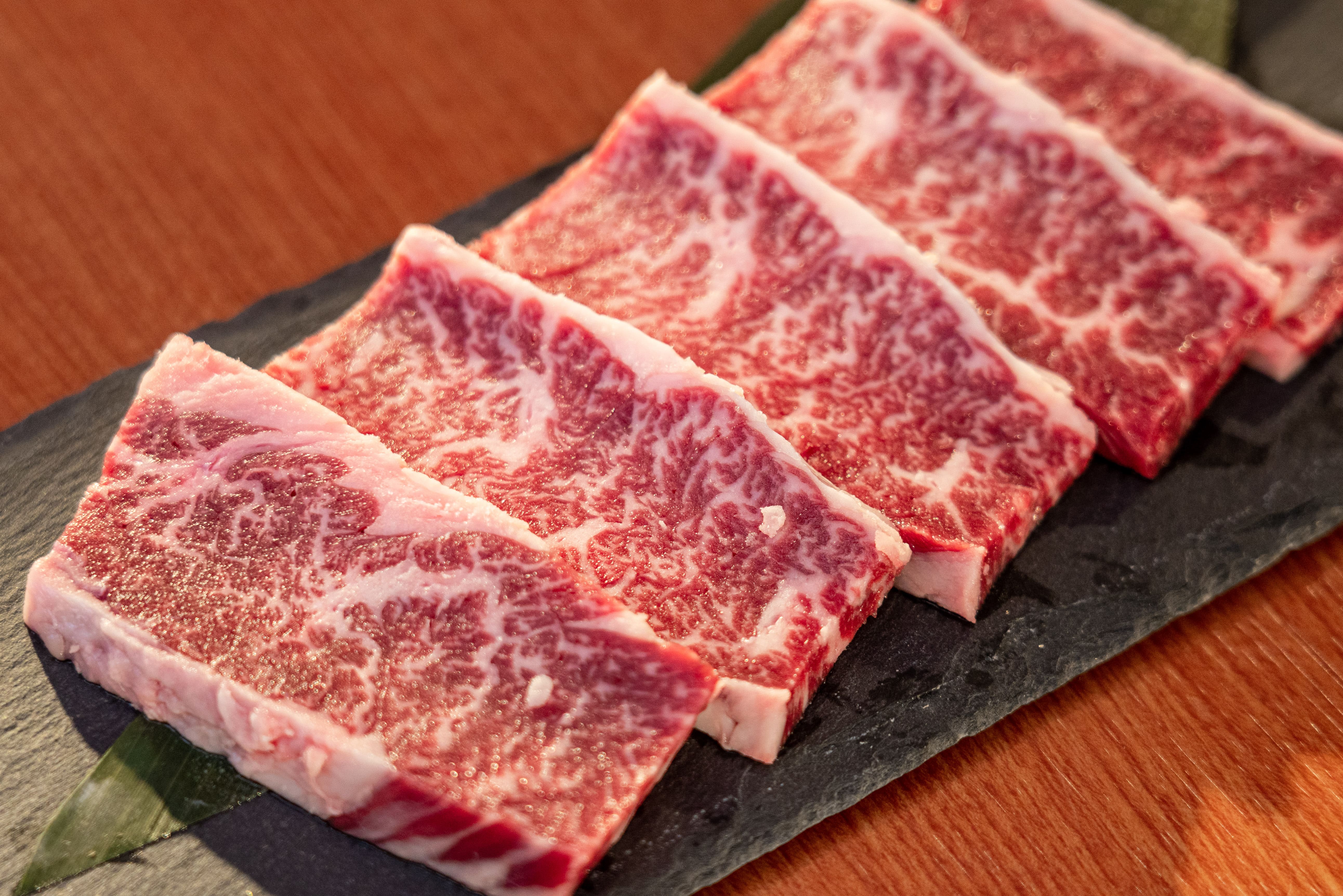 肉の力を信じる
