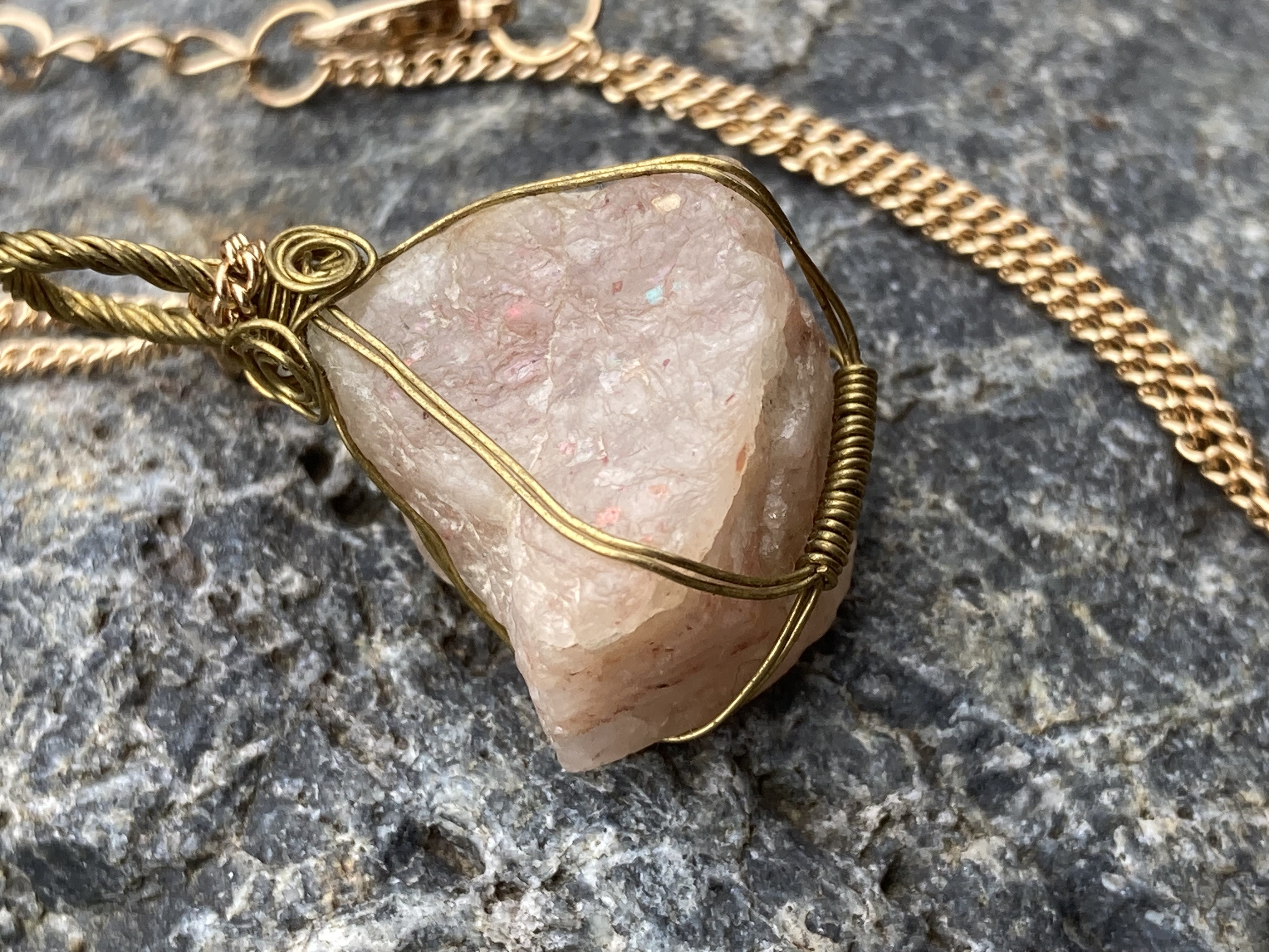 手放せない陽気さがここにある