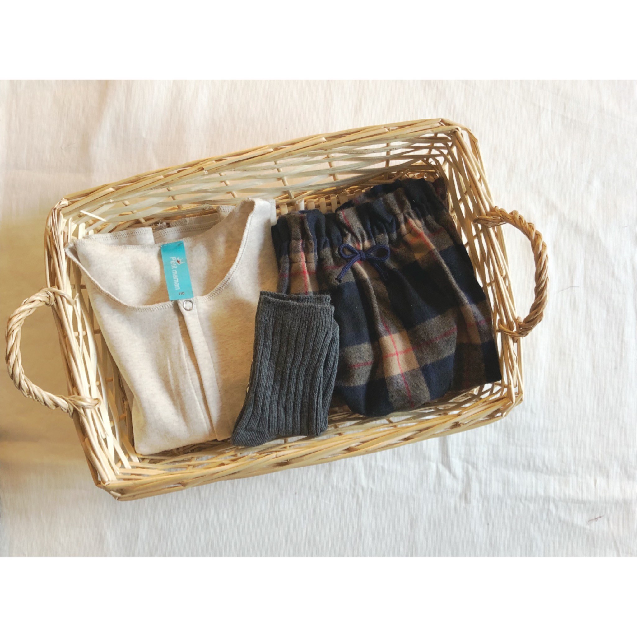 手作りの温もりと輸入子供服の魅力