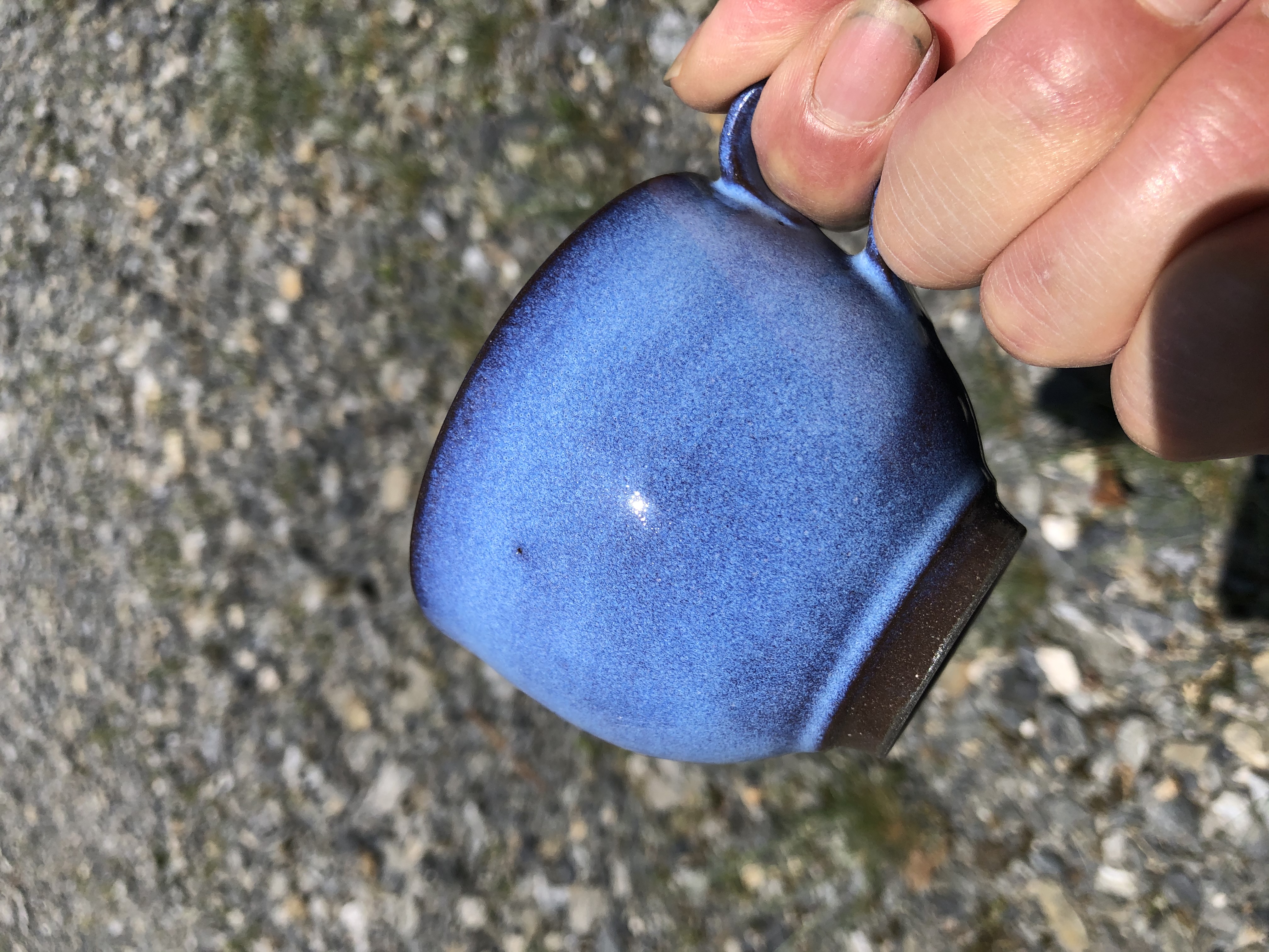 太陽の下で