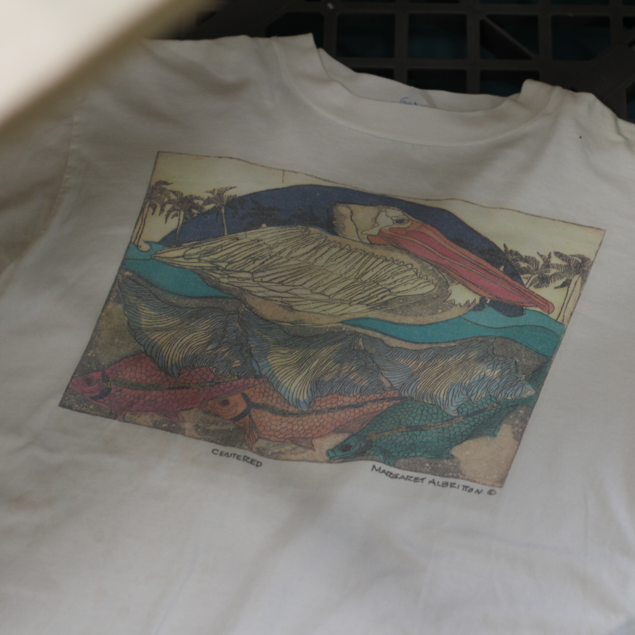 夏の主役はやっぱり白T。EAGLE BASEの"クセあり"ホワイトTシャツ4選