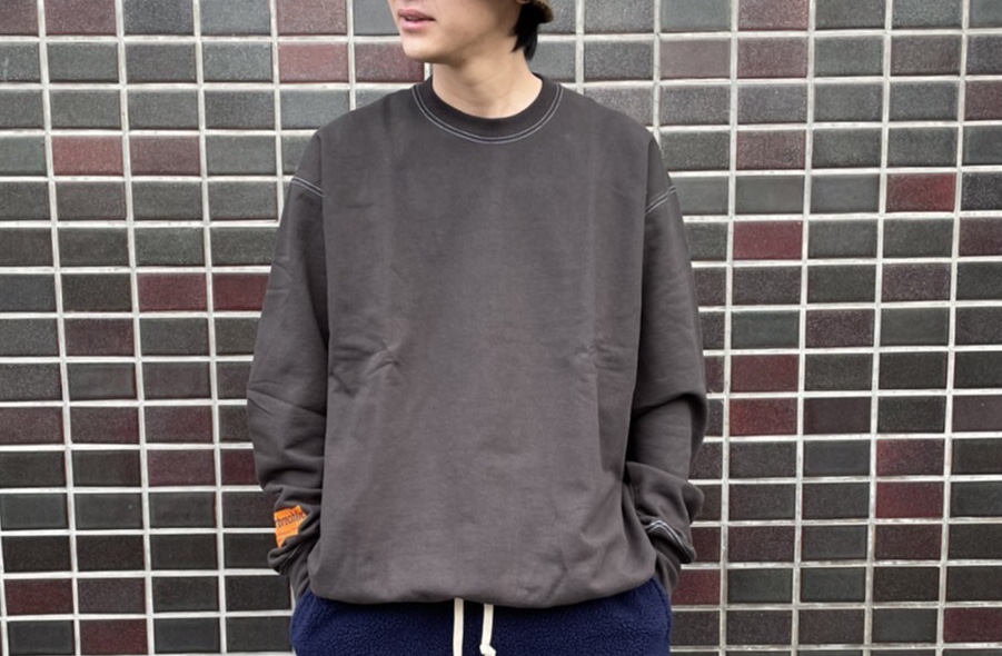 第六十三回。CONTRAST STITCH CREW SWEAT SHIRT