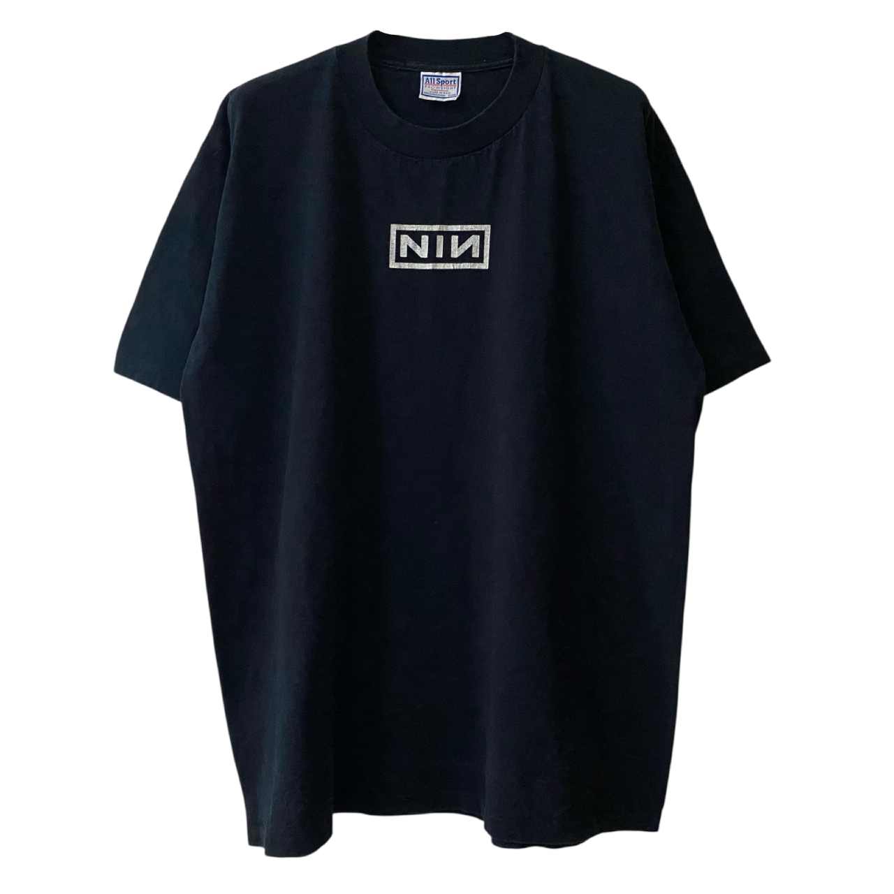 【レア】 90s Nine Inch Nails Box Logo ヴィンテージTシャツが入荷！！
