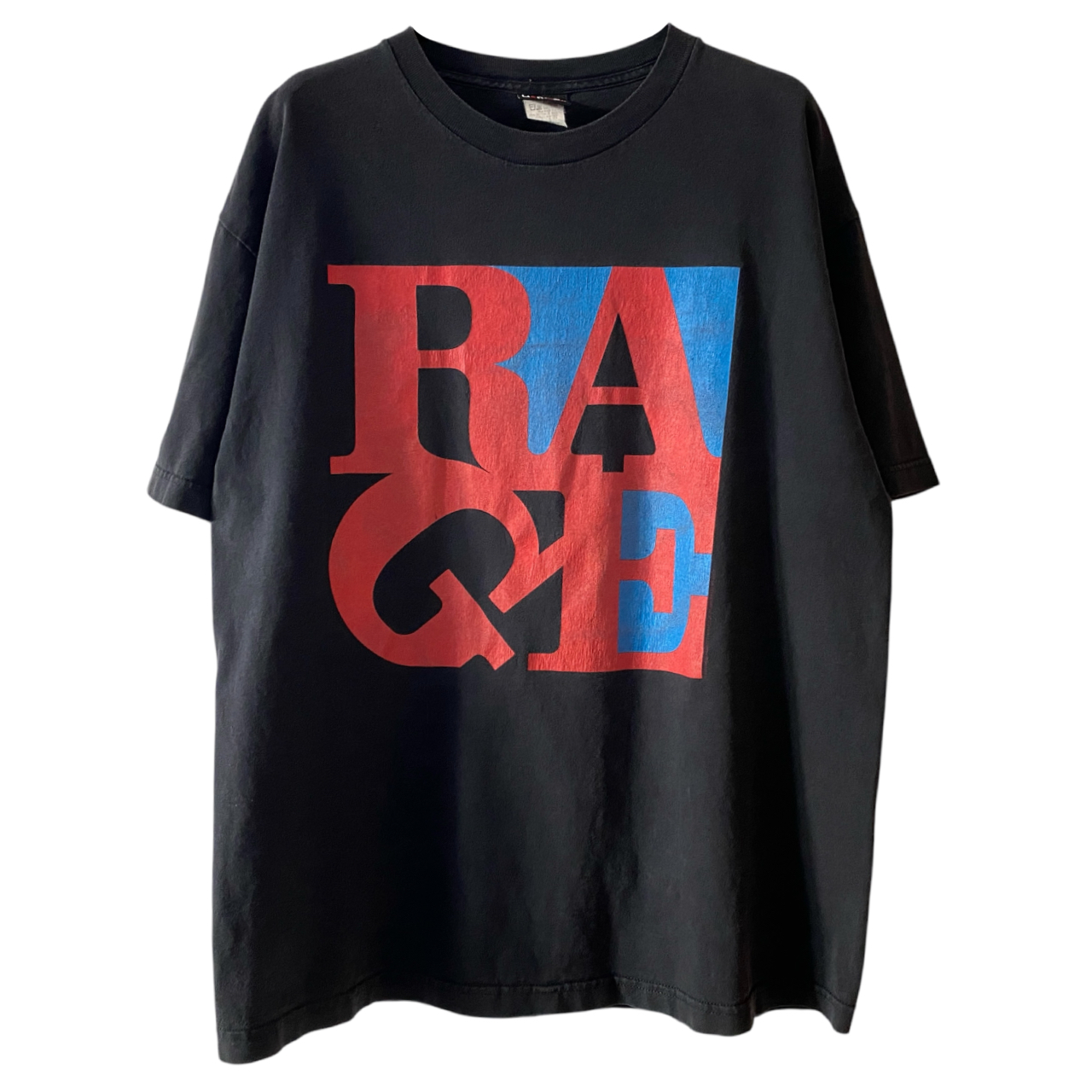 【レア】Rage Against The Machine "RAGE" ヴィンテージTシャツが入荷！