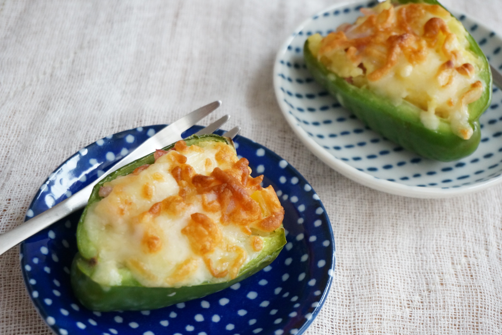 ポテトサラダでつくる「ピーマンのポテト焼き」