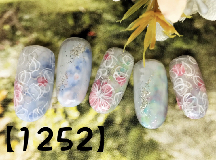 パステルカラー押し花ネイル