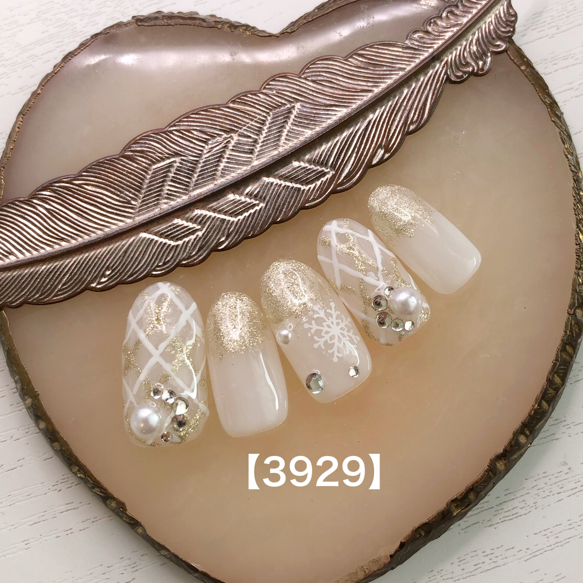 ホワイトネイル