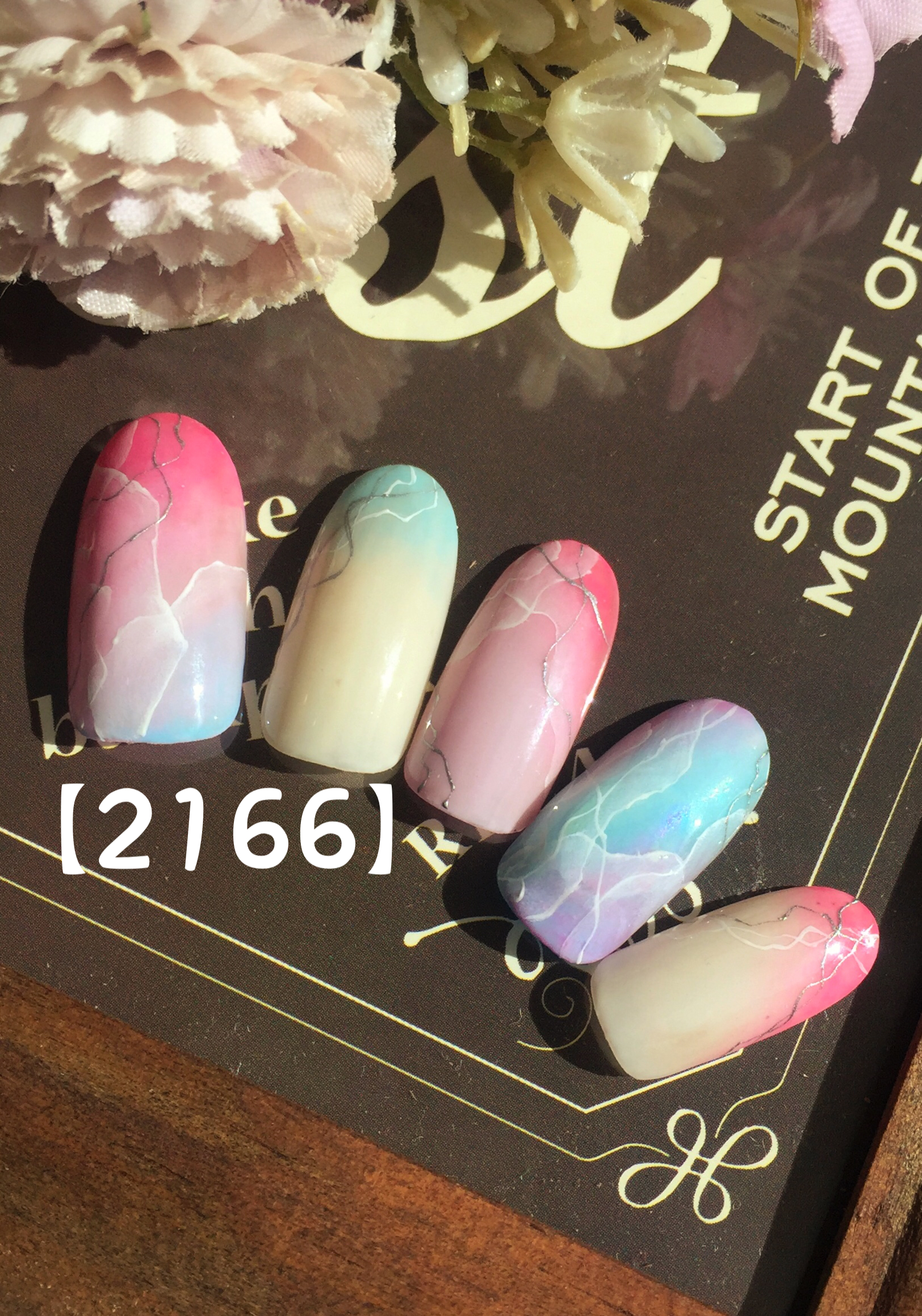 ラインアートネイル
