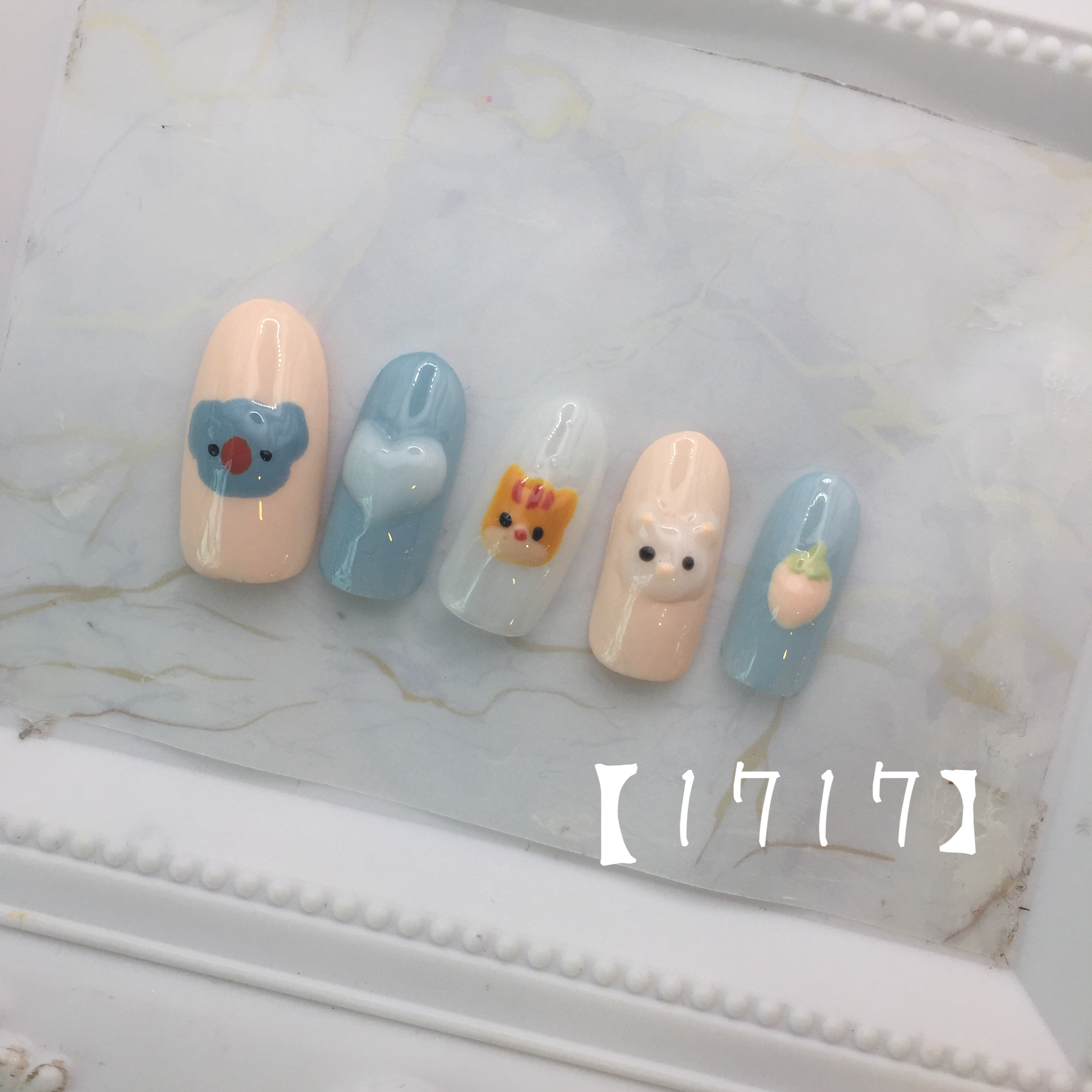 森のどうぶつたちのネイル