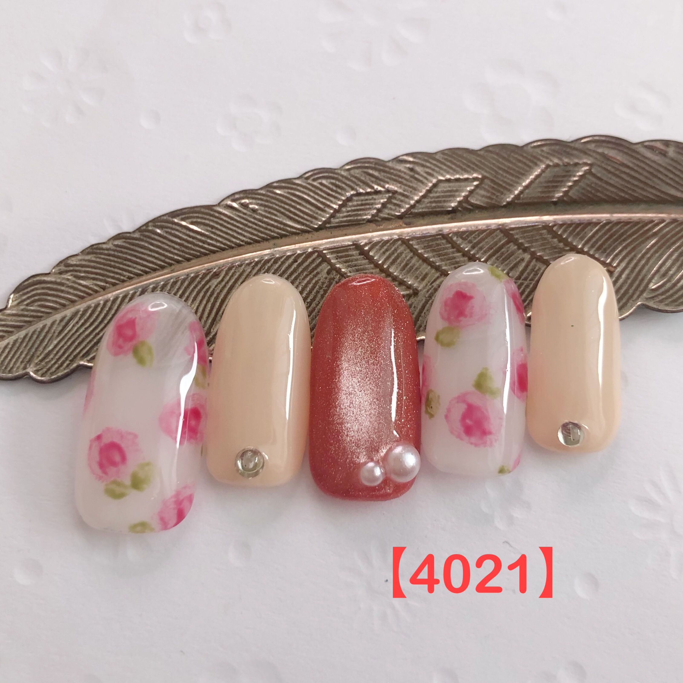 ピンクローズネイル