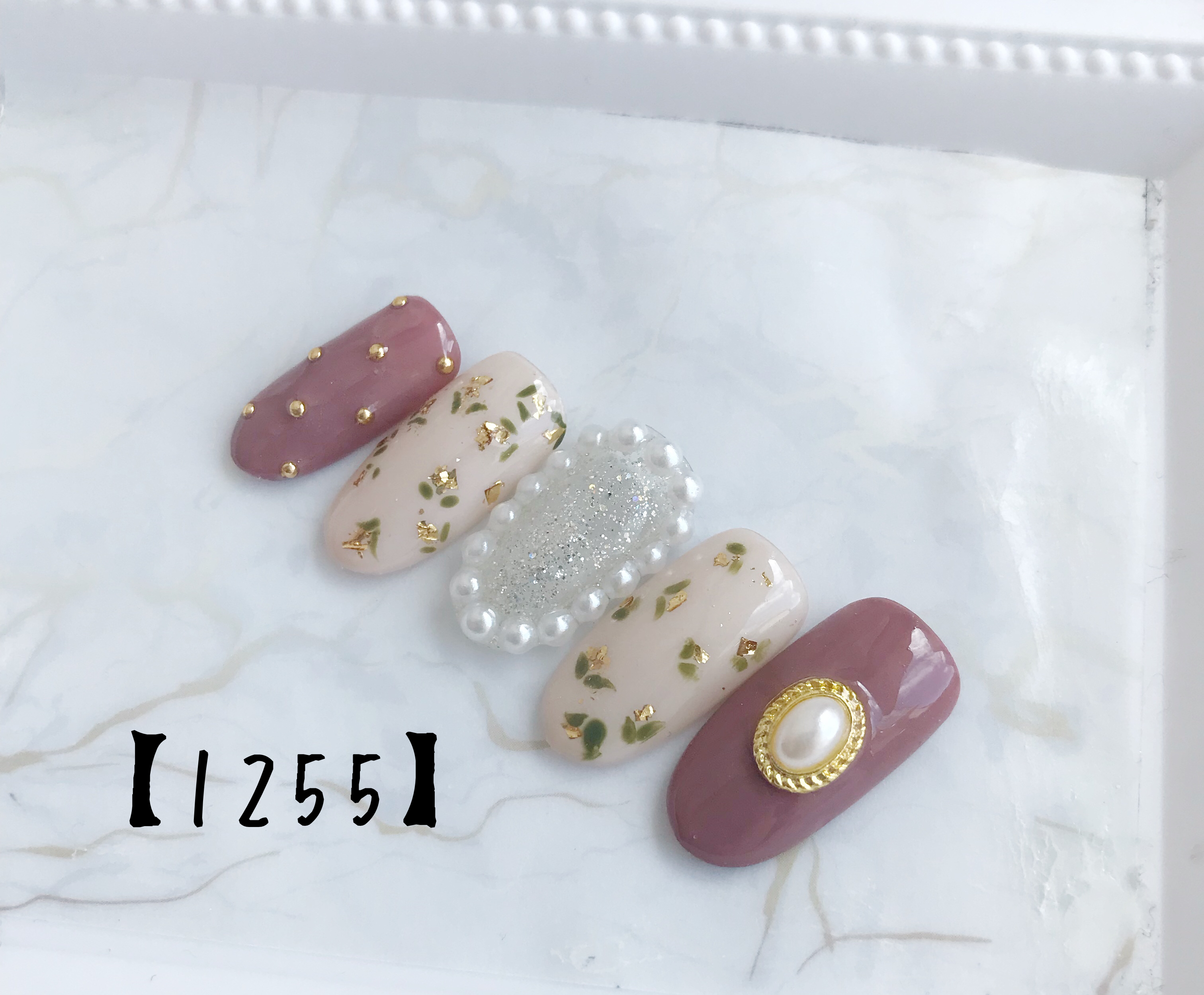 金粉フラワーネイル