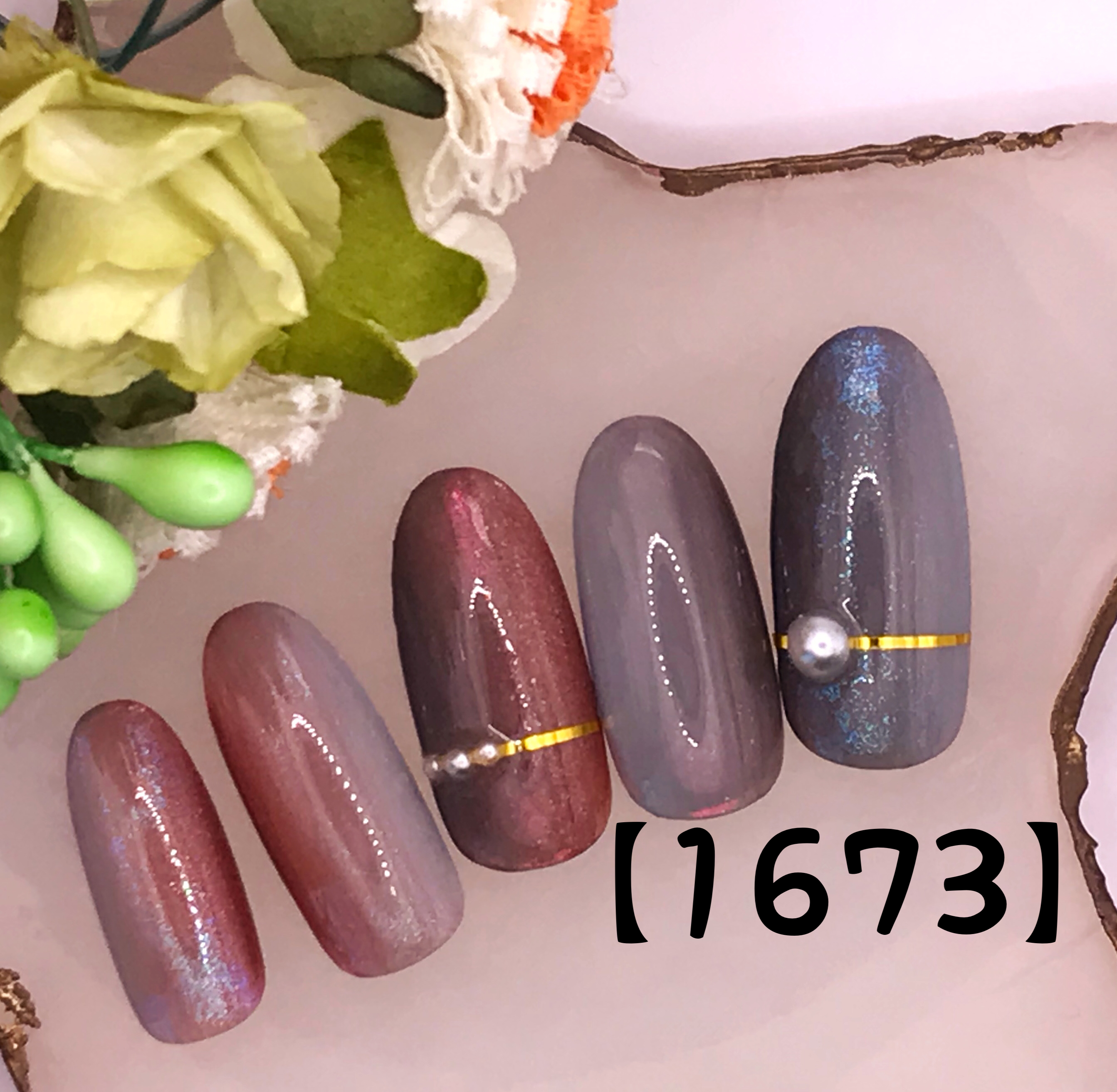 秋色モノトーン系ネイル