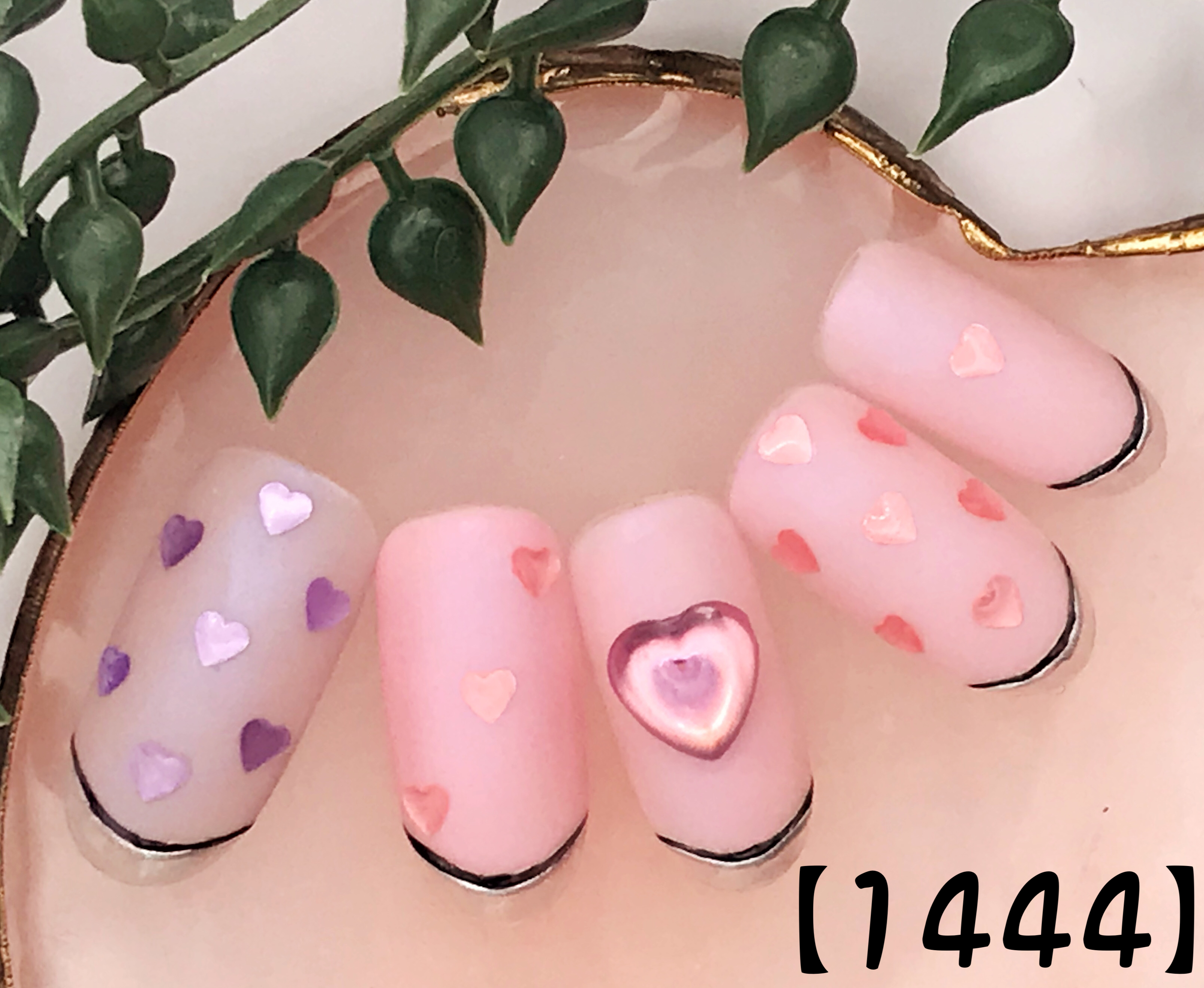ハートフレンチネイル