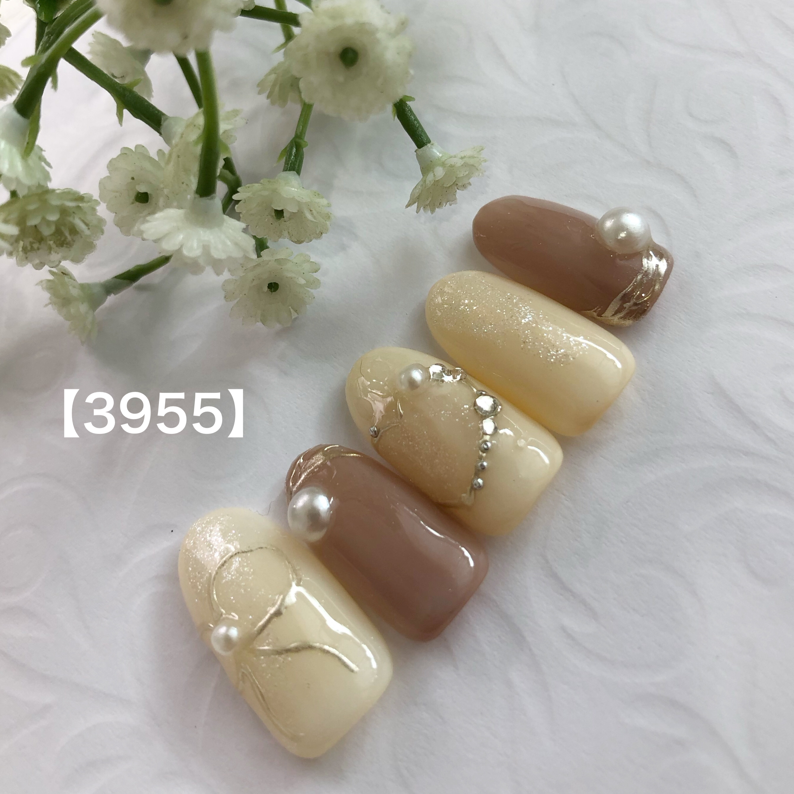 オフィスにも素敵なネイル