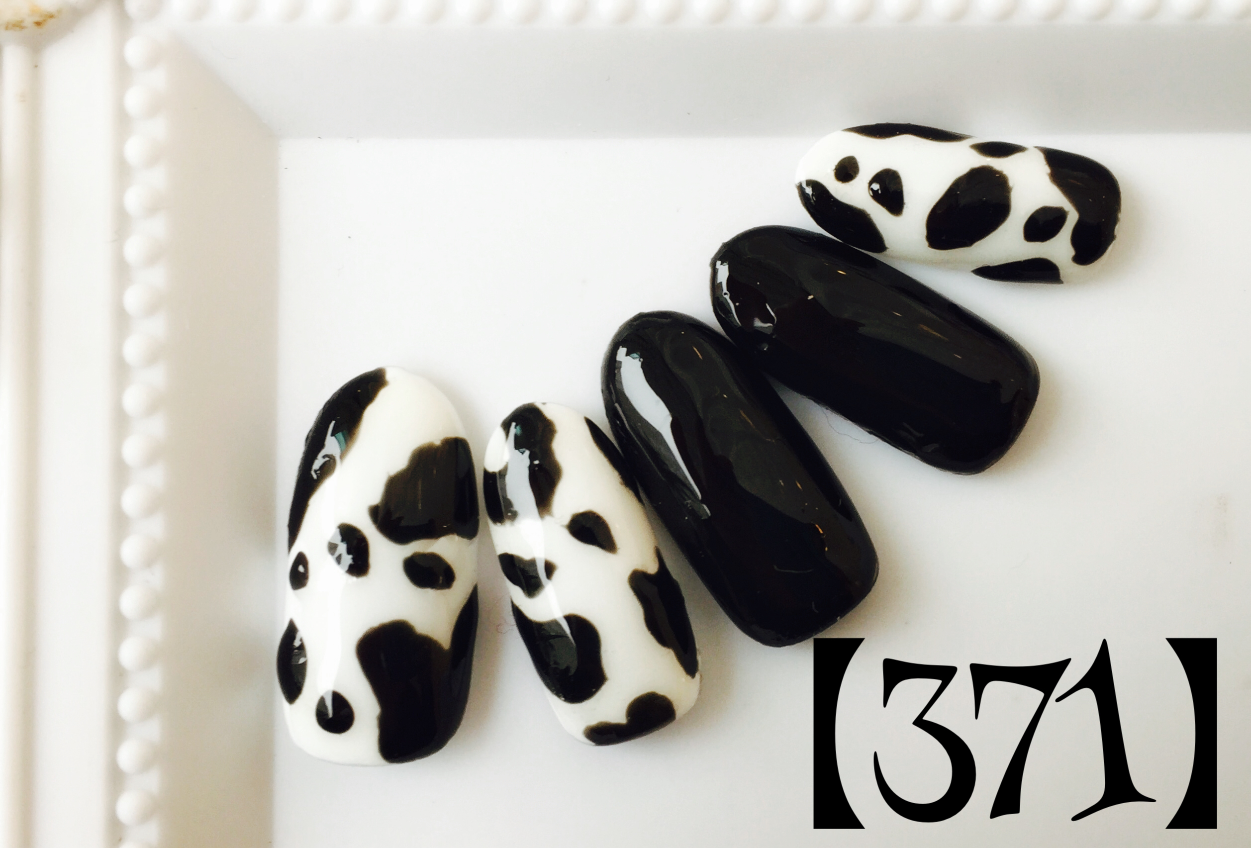 🐮牛柄ネイル🐮