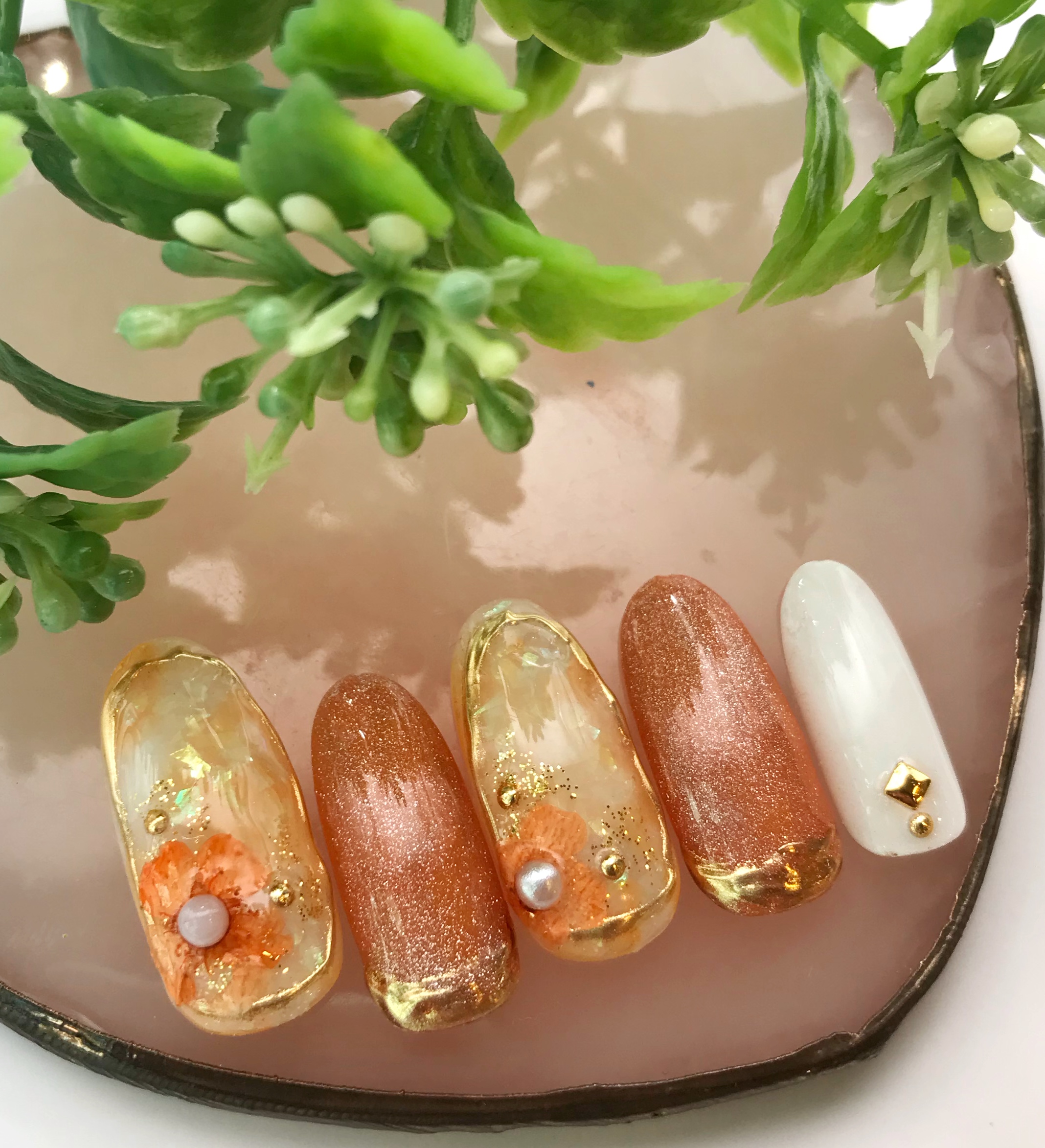 オレンジフラワーネイル