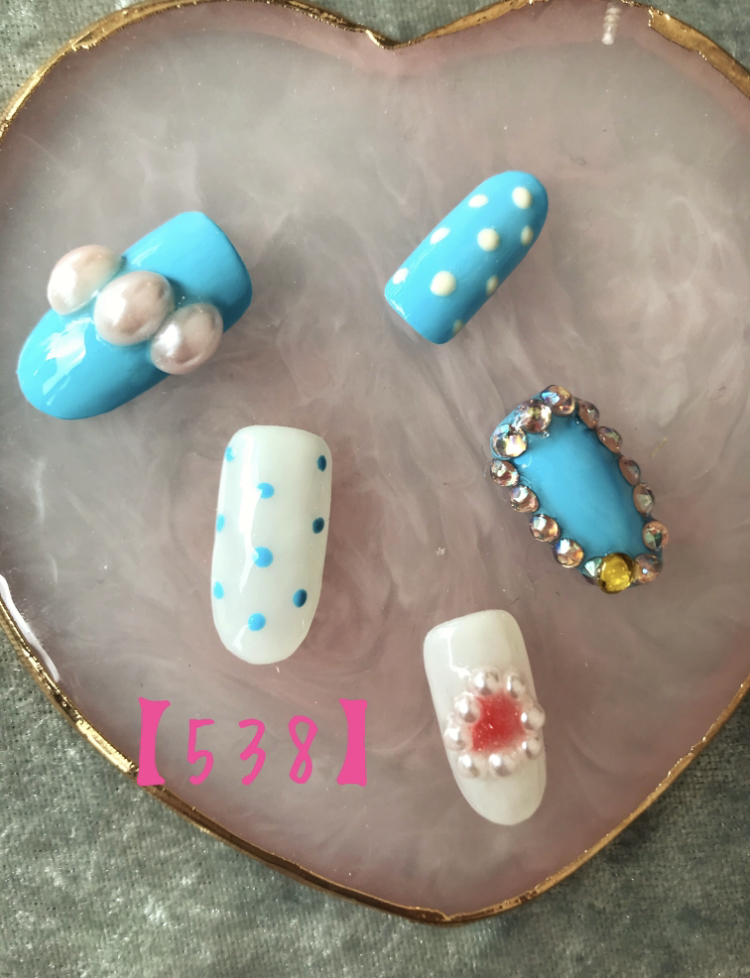 やんわりブルー&ガーリードットネイル♫