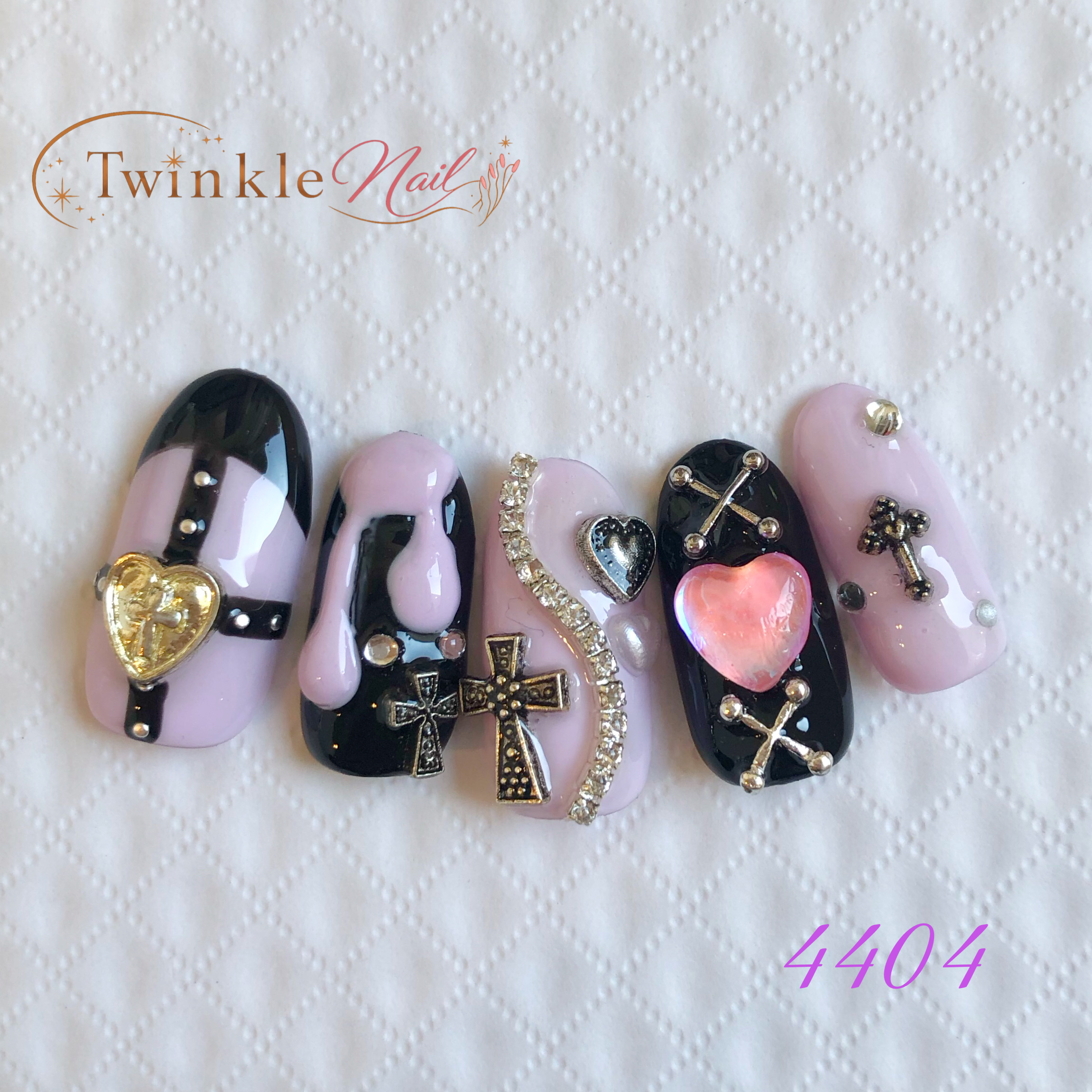 ピンク&ブラッククロスネイル