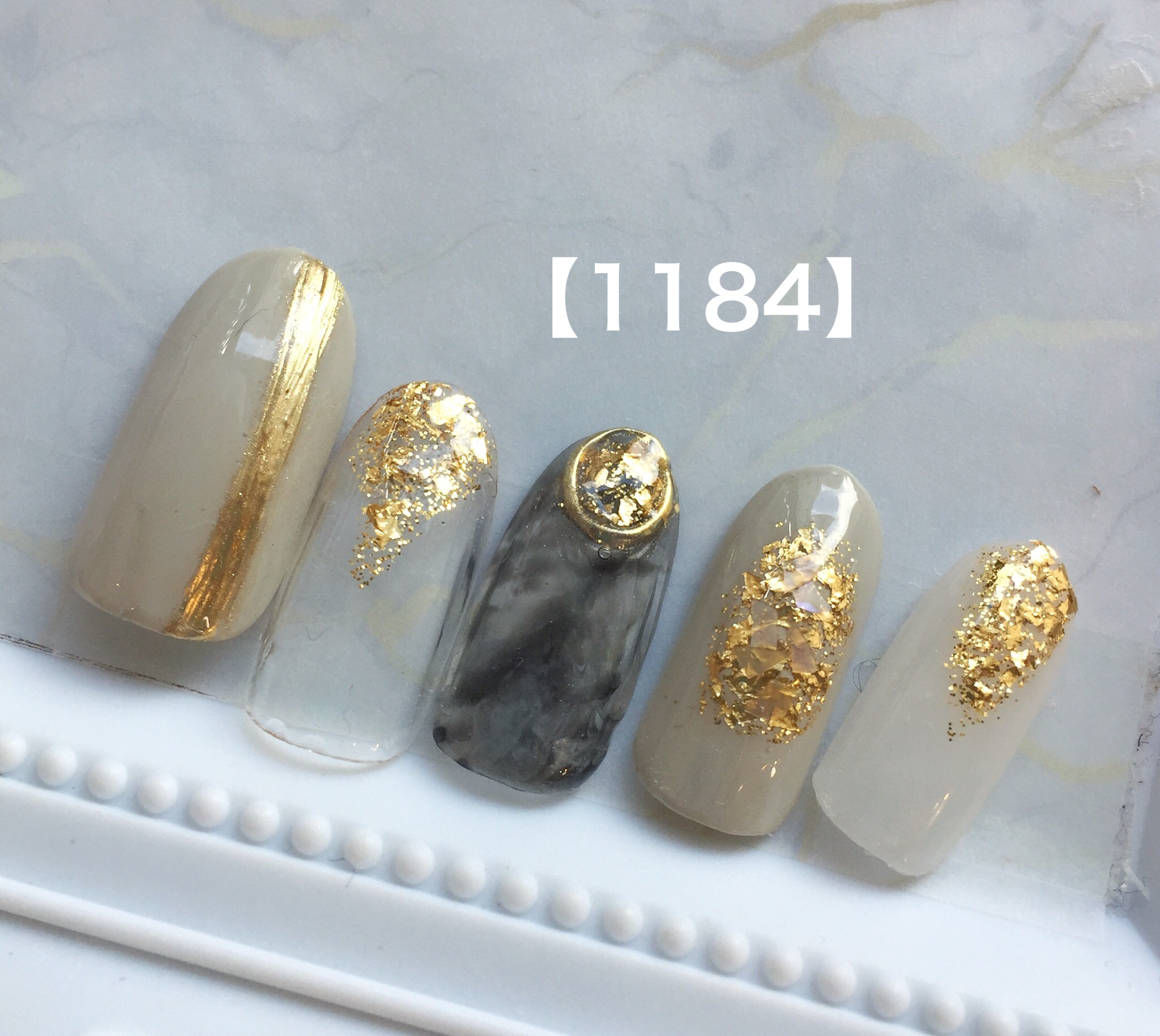 大人ニュアンスネイル