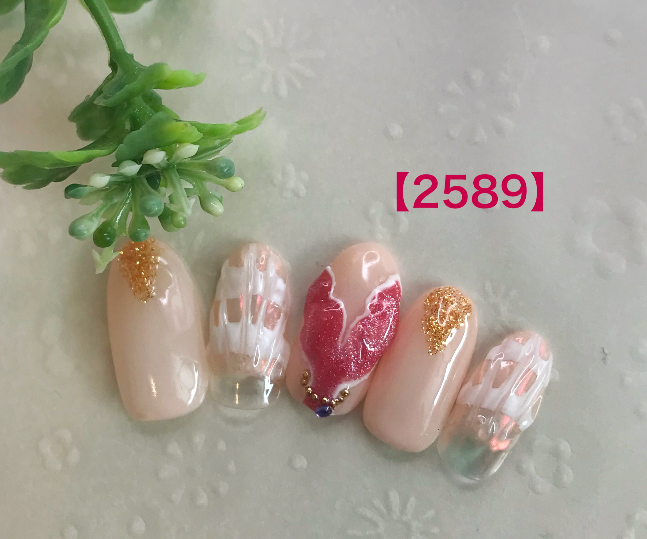 人魚のしっぽネイル