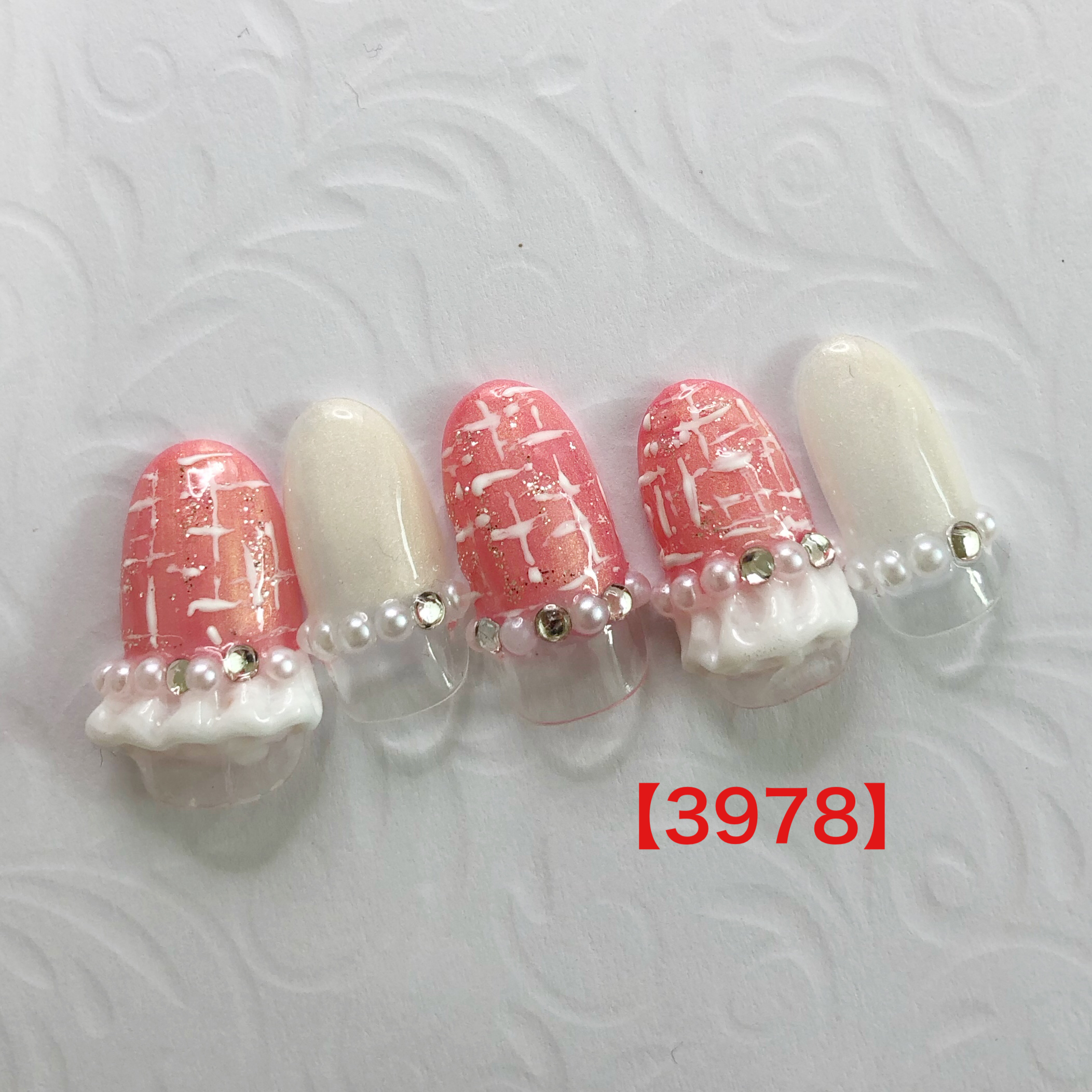 ピンクツイードフリルネイル