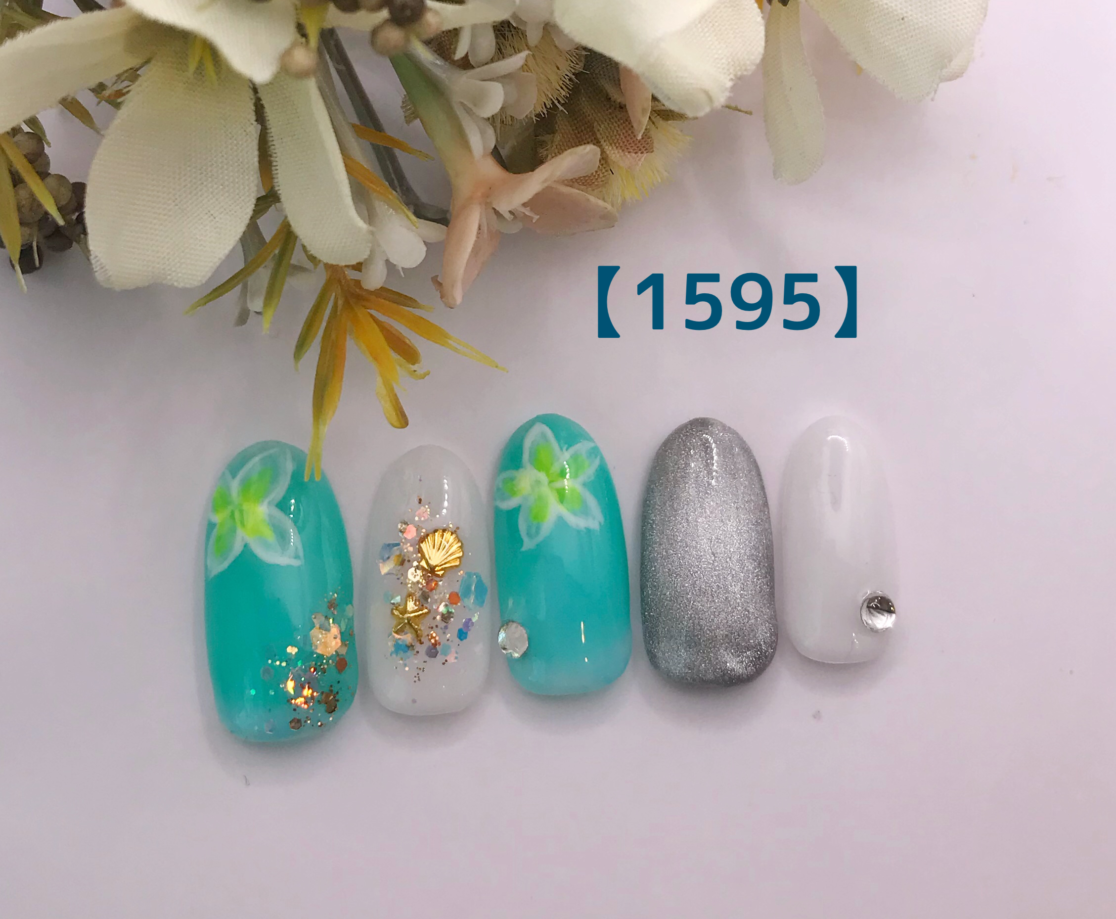 プルメリア風お花ネイル