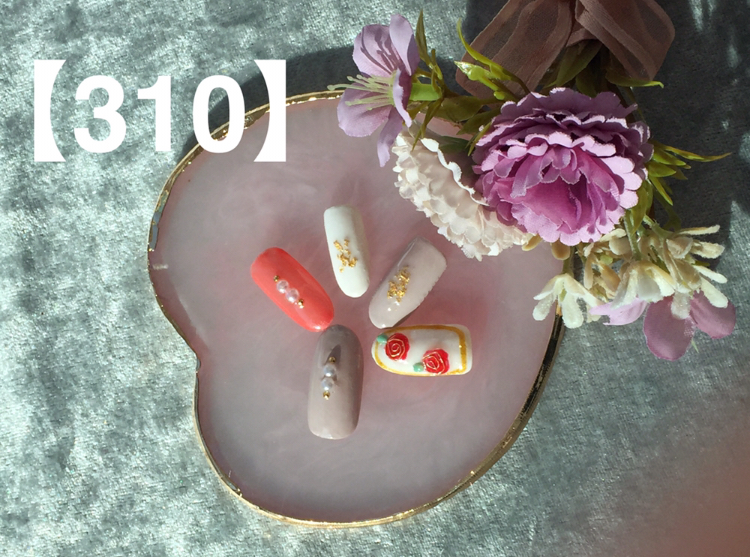 春らしい薔薇ネイル