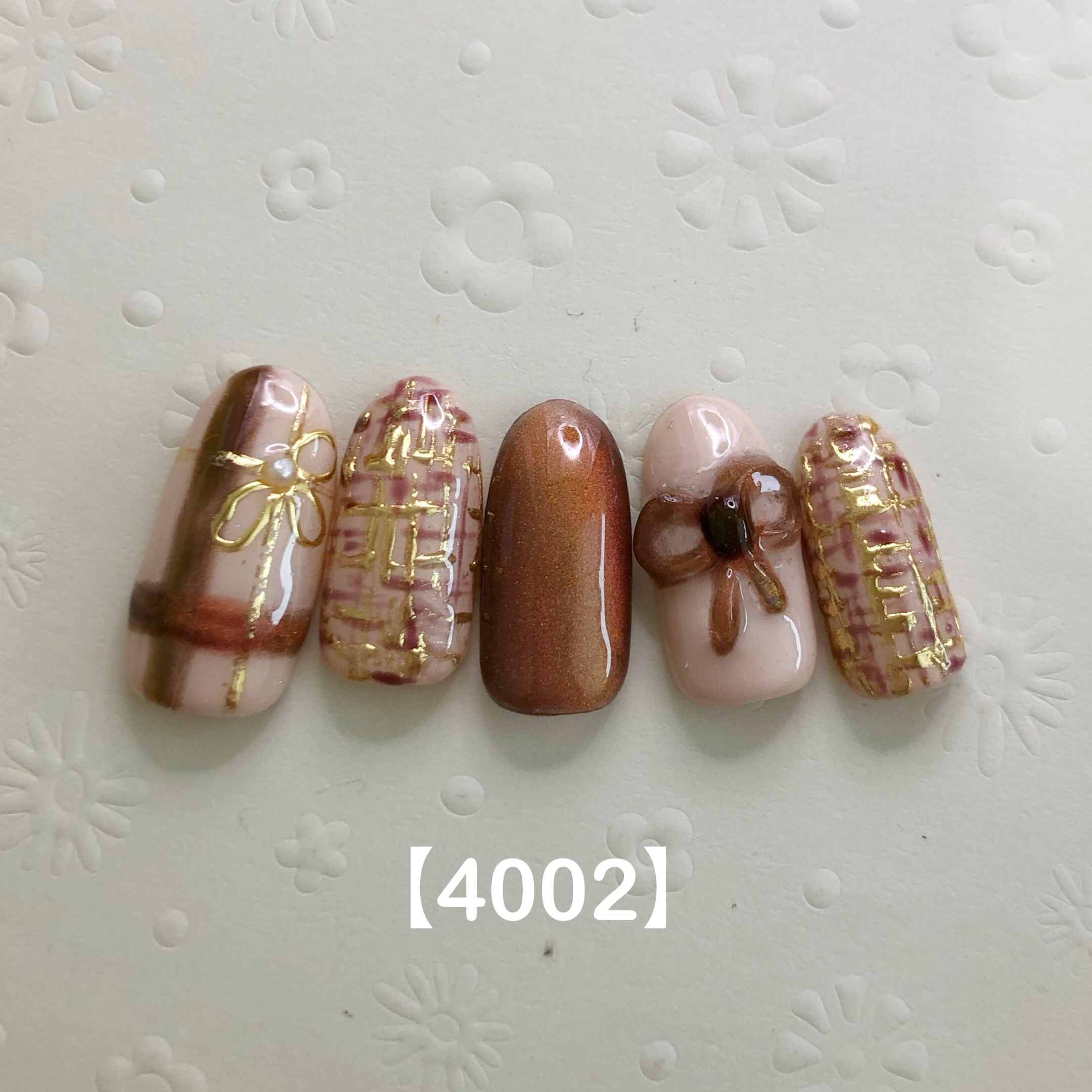 ブラウンリボンネイル