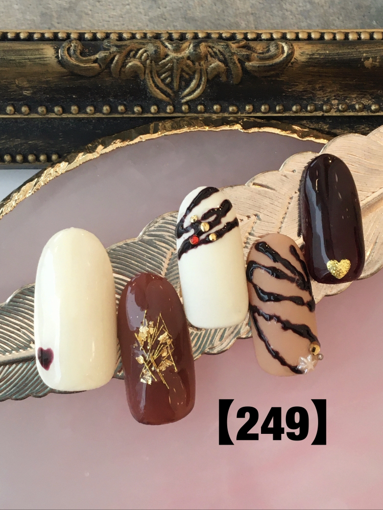 バレンタインチョコネイル