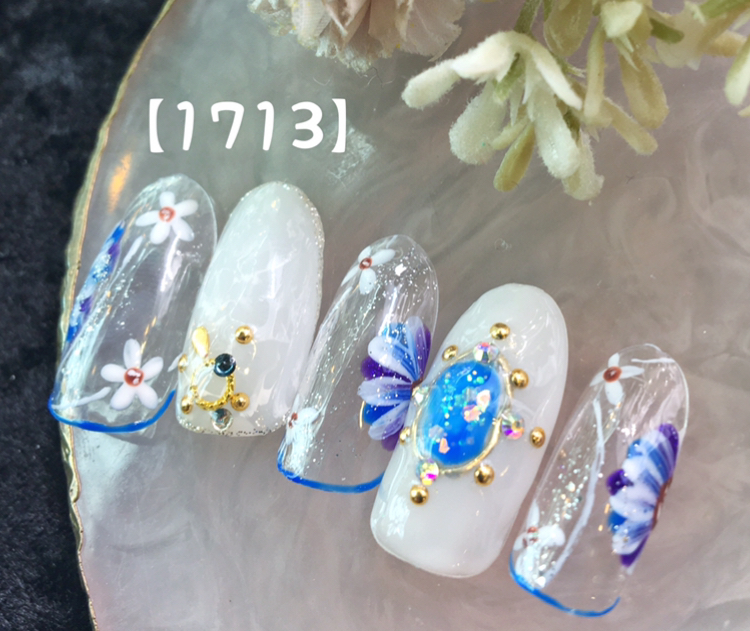 3色フラワーネイル