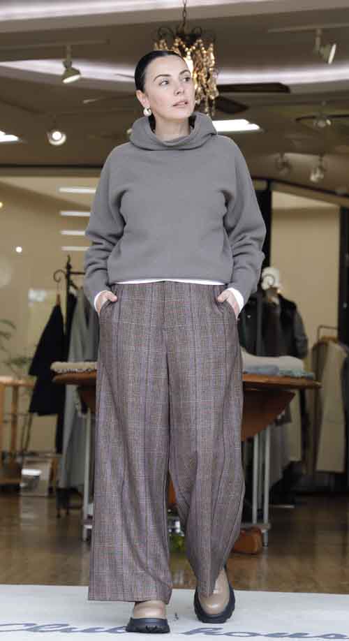 パンツ専業メーカー様特別協賛　キレイ目のお出かけにいい