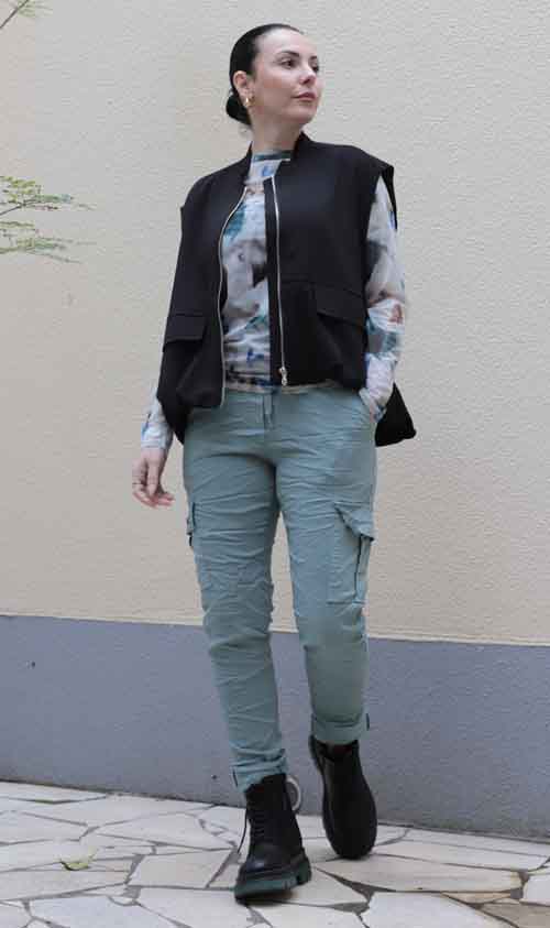 連休を遊ぶ！　ストレッチカーゴパンツ