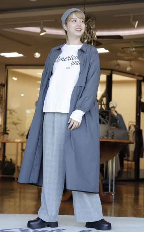 長袖Ｔシャツとワイドパンツに羽織るコート兼用のワンピース　#好服美人 by NE-O Club