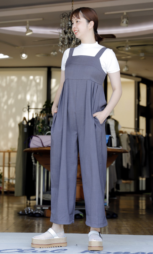 #好服美人20250706　胸元から裾にインタックプリーツのサロペット