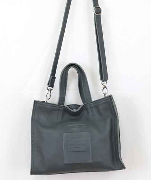 カーフスキンバッグ入荷です