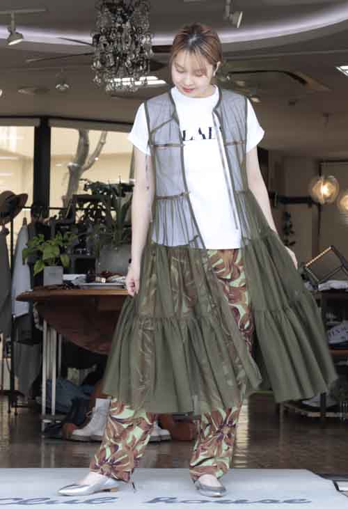 春の三連休にチュールのロングベスト