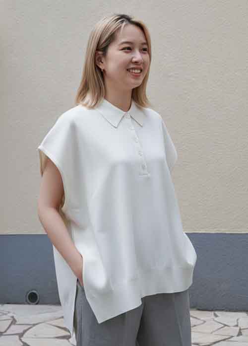 ボクシーシルエットのニットポロ