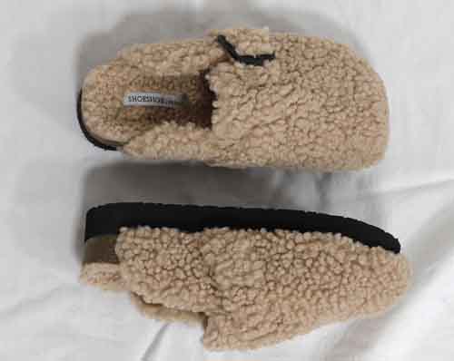 倉庫空っぽセール 冬の陣 ふわもこのプードルサボ、ファー付きフラットシューや