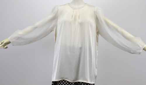 お祝いハレの日にいい！　ふっくらシアー袖のプルオーバーたち