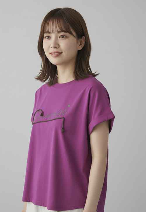 プリントロゴとロープ飾りの夏Tee